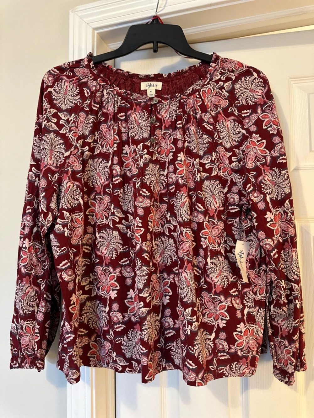 NWT! Style & Co. XL Floral Peasant Top